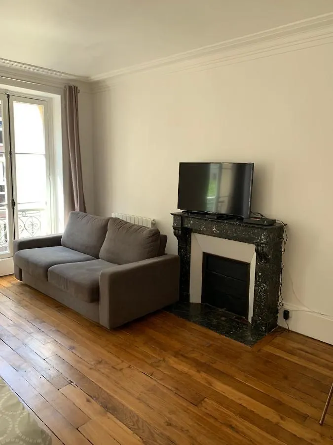 Paris Mozart Apartment France