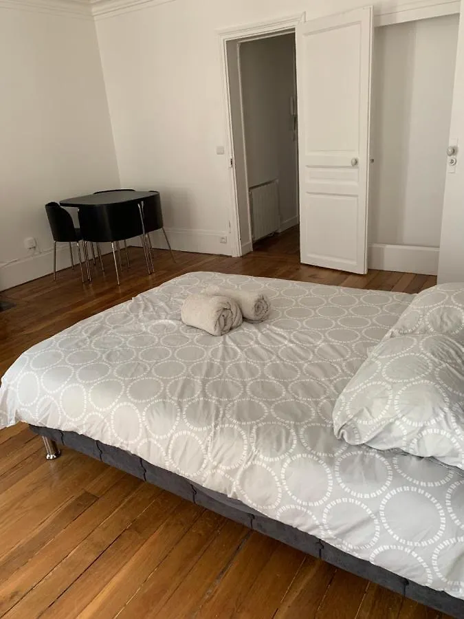 Paris Mozart Apartment